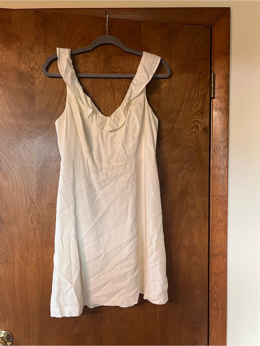 Old Navy White Sleeveless Ruffle V-Neck Mini Dress